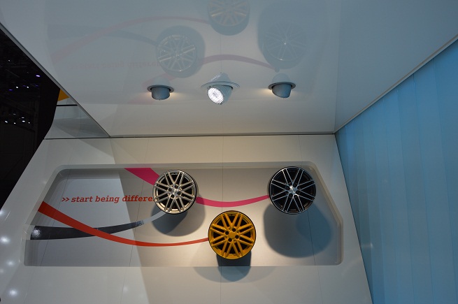 натяжные потолки SAROS DESIGN на международной выставке "Женевский автосалон 2015"
